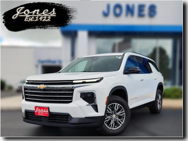 used 2024 Chevrolet Traverse car, priced at $40,987