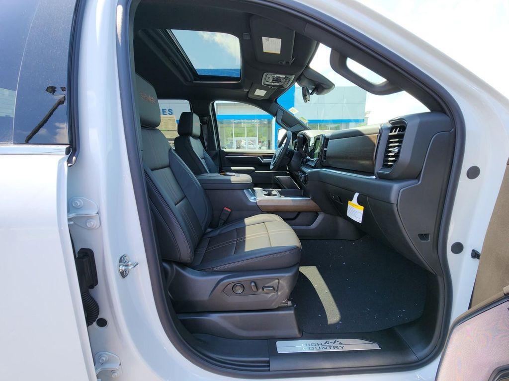 new 2025 Chevrolet Silverado 2500 car, priced at $83,037