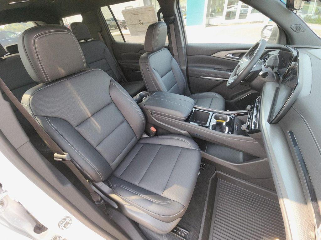 new 2026 Chevrolet Traverse car, priced at $51,831