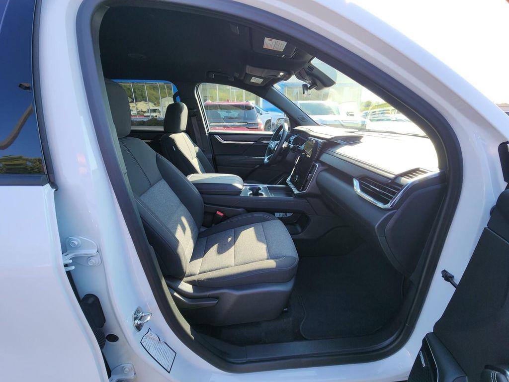 used 2025 GMC Acadia car, priced at $39,765