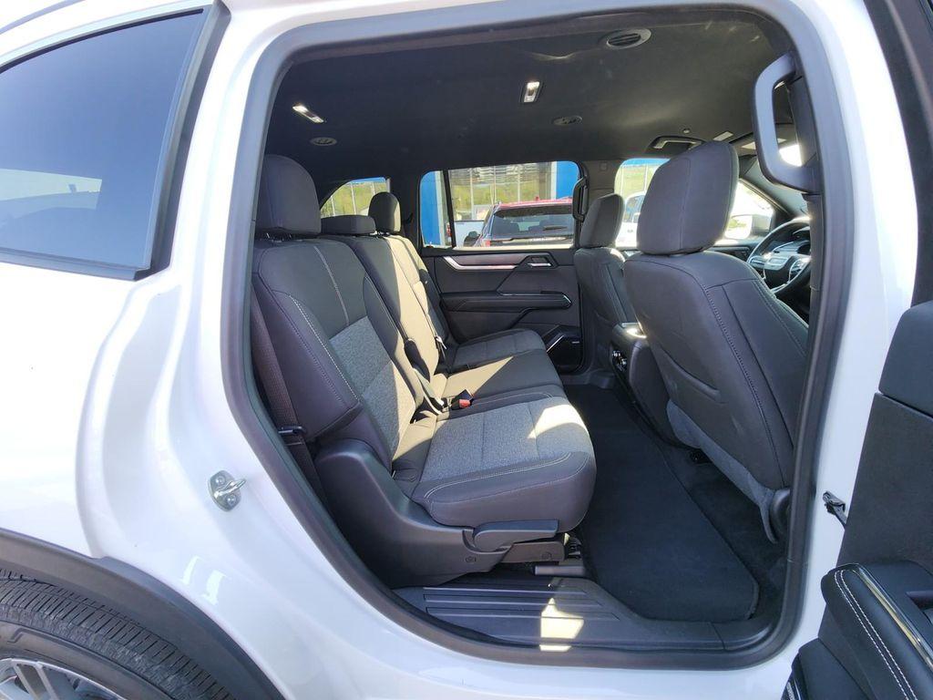 used 2025 GMC Acadia car, priced at $39,765