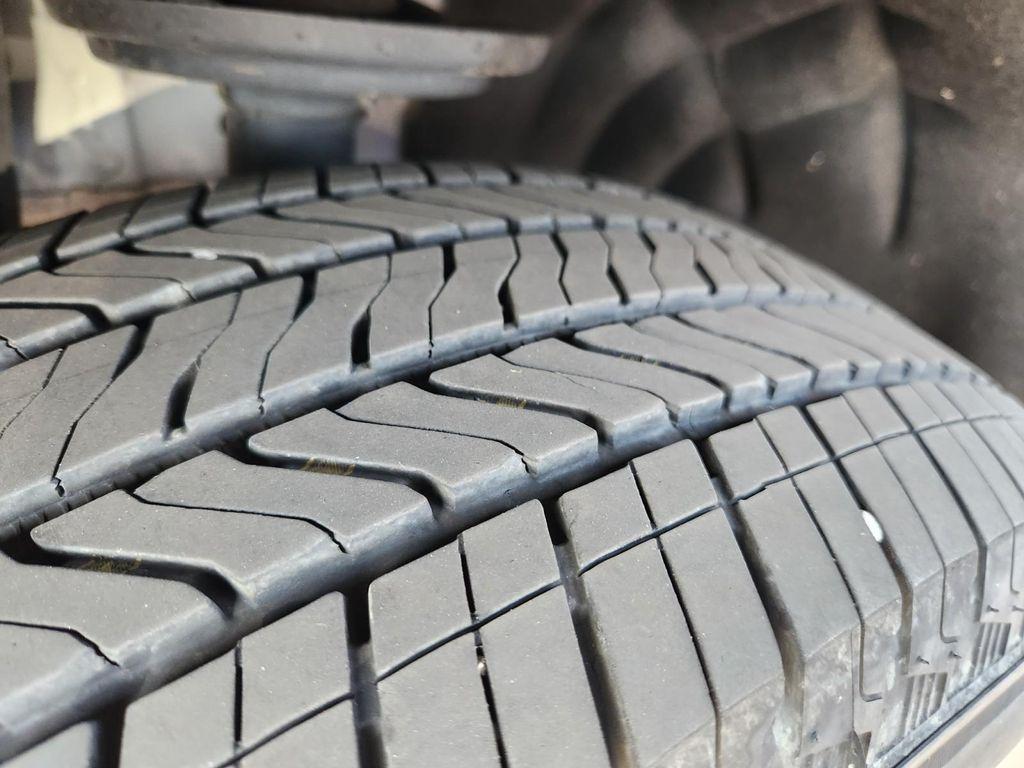 used 2025 GMC Acadia car, priced at $39,765