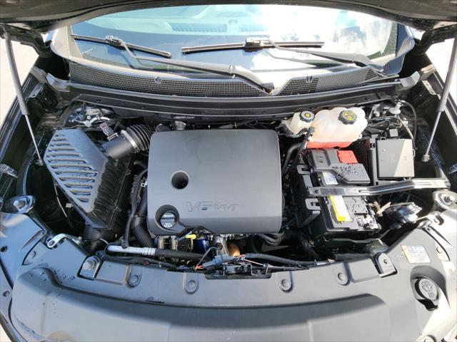 used 2023 Chevrolet Traverse car, priced at $38,987