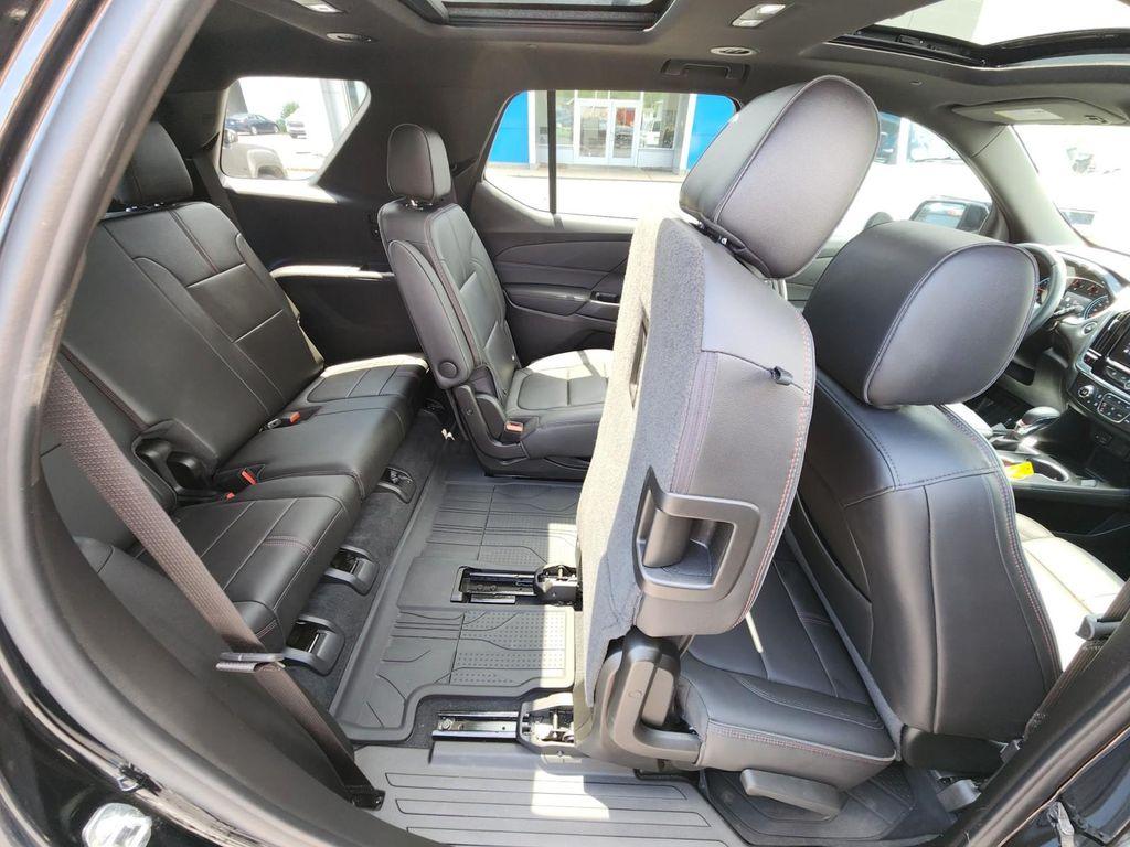 used 2023 Chevrolet Traverse car, priced at $38,987