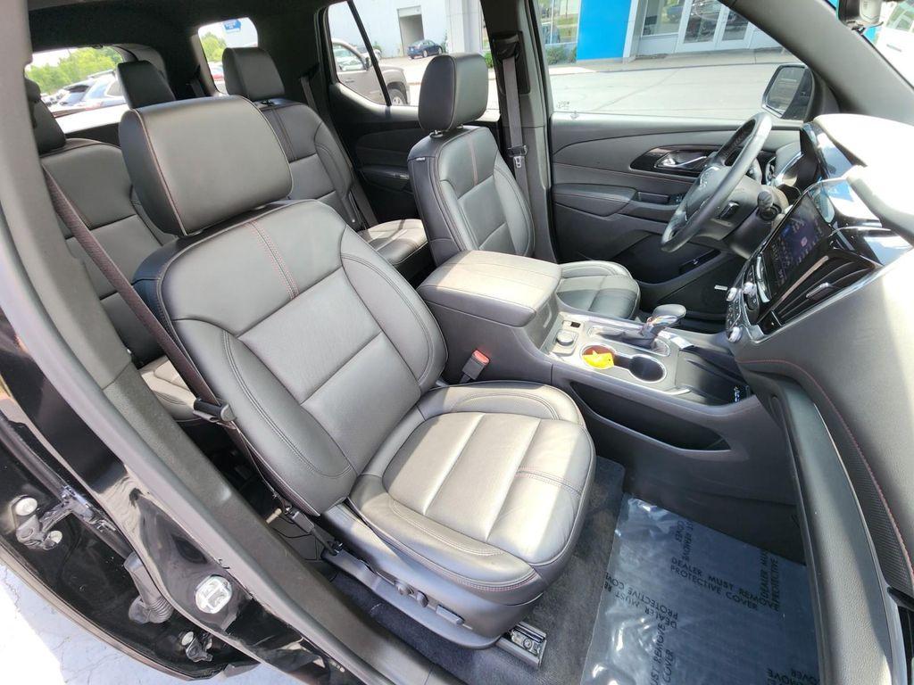 used 2023 Chevrolet Traverse car, priced at $38,987