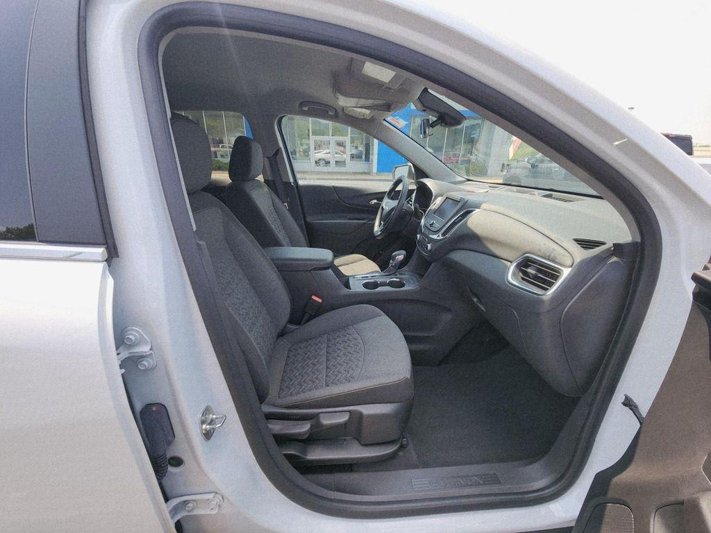 used 2024 Chevrolet Equinox car, priced at $25,987