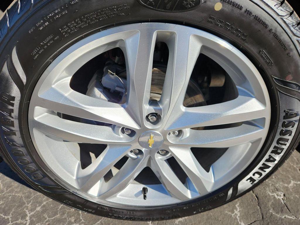 used 2021 Chevrolet Equinox car, priced at $23,475