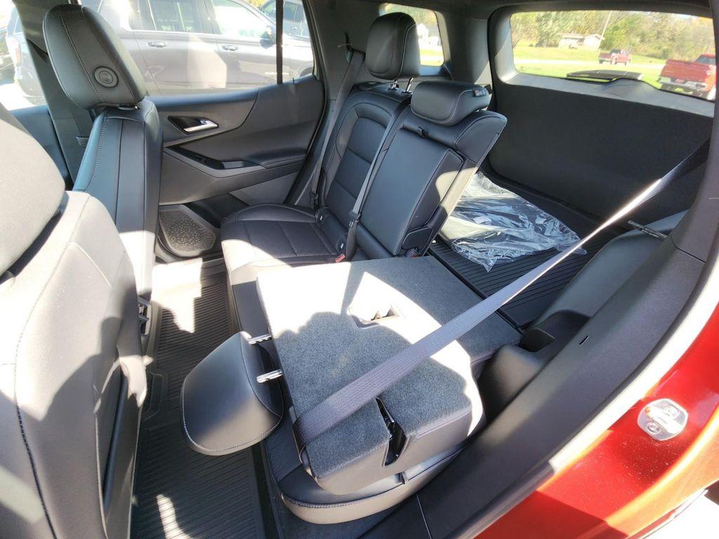 new 2026 Chevrolet Equinox car, priced at $34,668