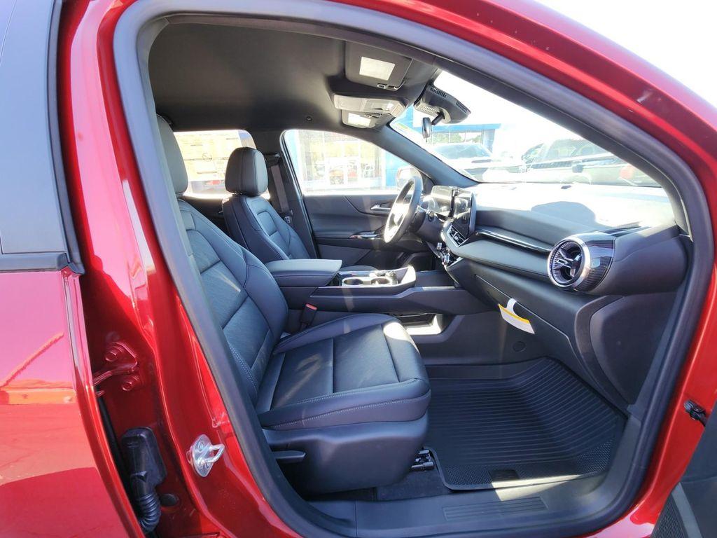 new 2026 Chevrolet Equinox car, priced at $34,668