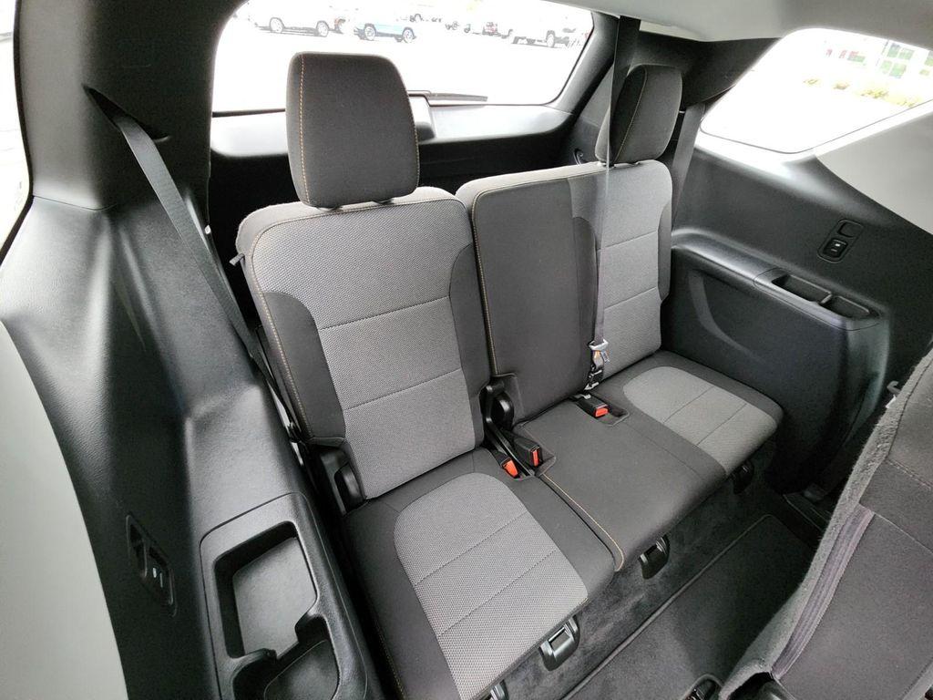 used 2021 Chevrolet Traverse car, priced at $23,987