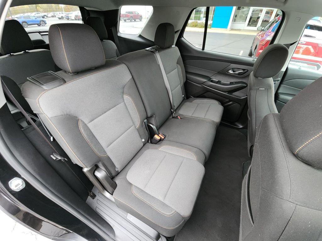 used 2021 Chevrolet Traverse car, priced at $23,987