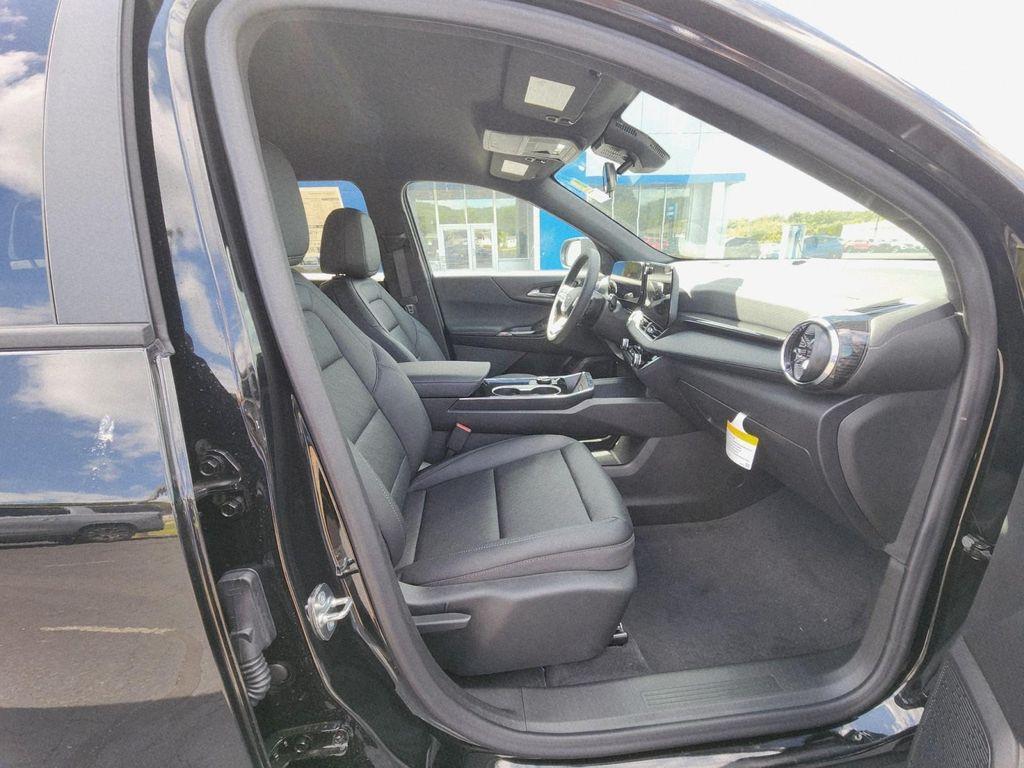 new 2026 Chevrolet Equinox car, priced at $34,324