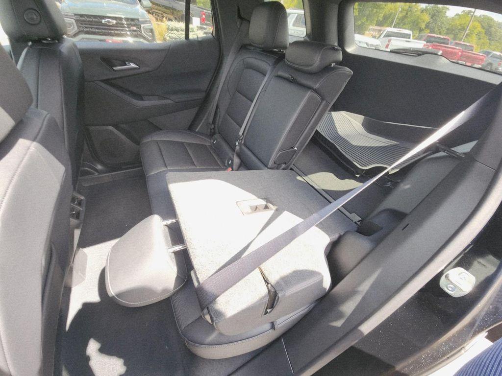 new 2026 Chevrolet Equinox car, priced at $34,324