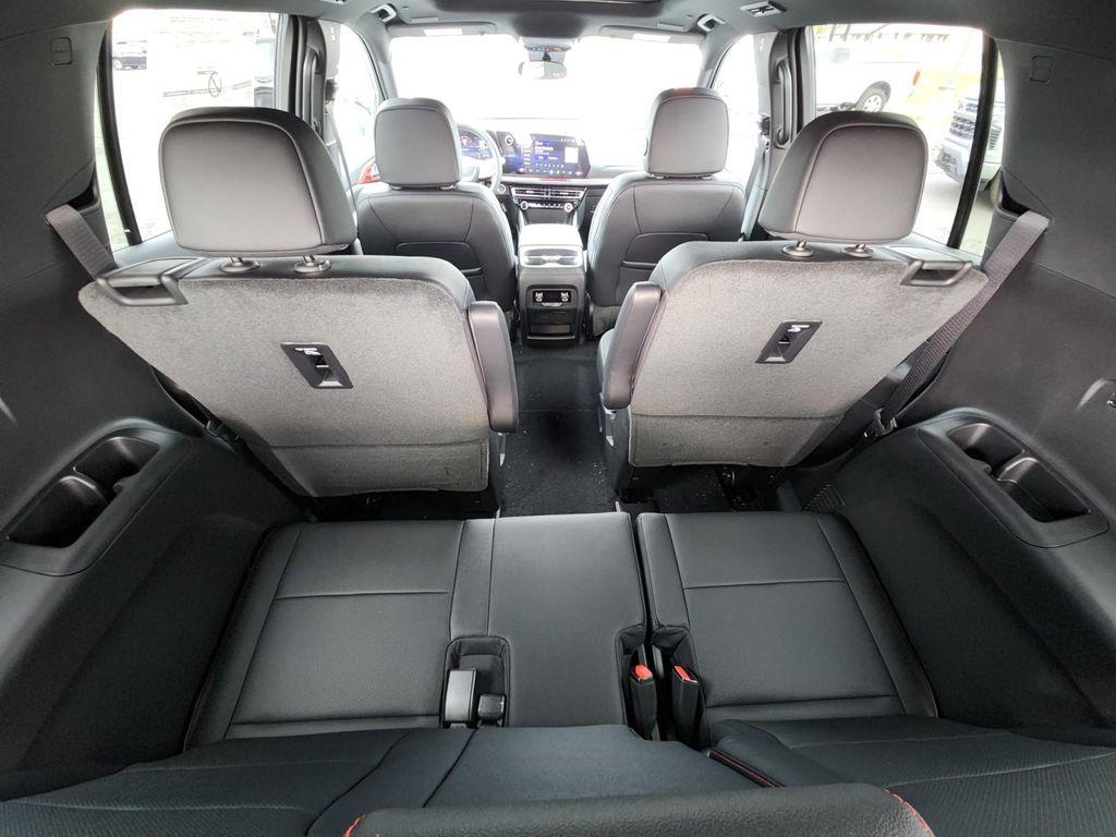 new 2026 Chevrolet Traverse car, priced at $50,918