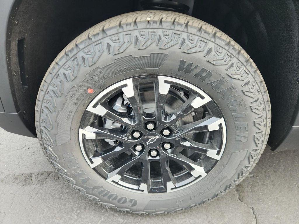 new 2026 Chevrolet Traverse car, priced at $50,918