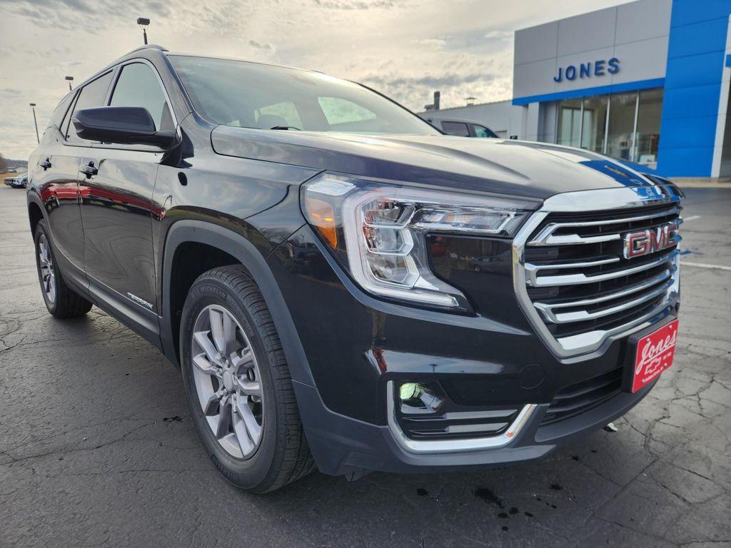 used 2024 GMC Terrain car, priced at $26,987