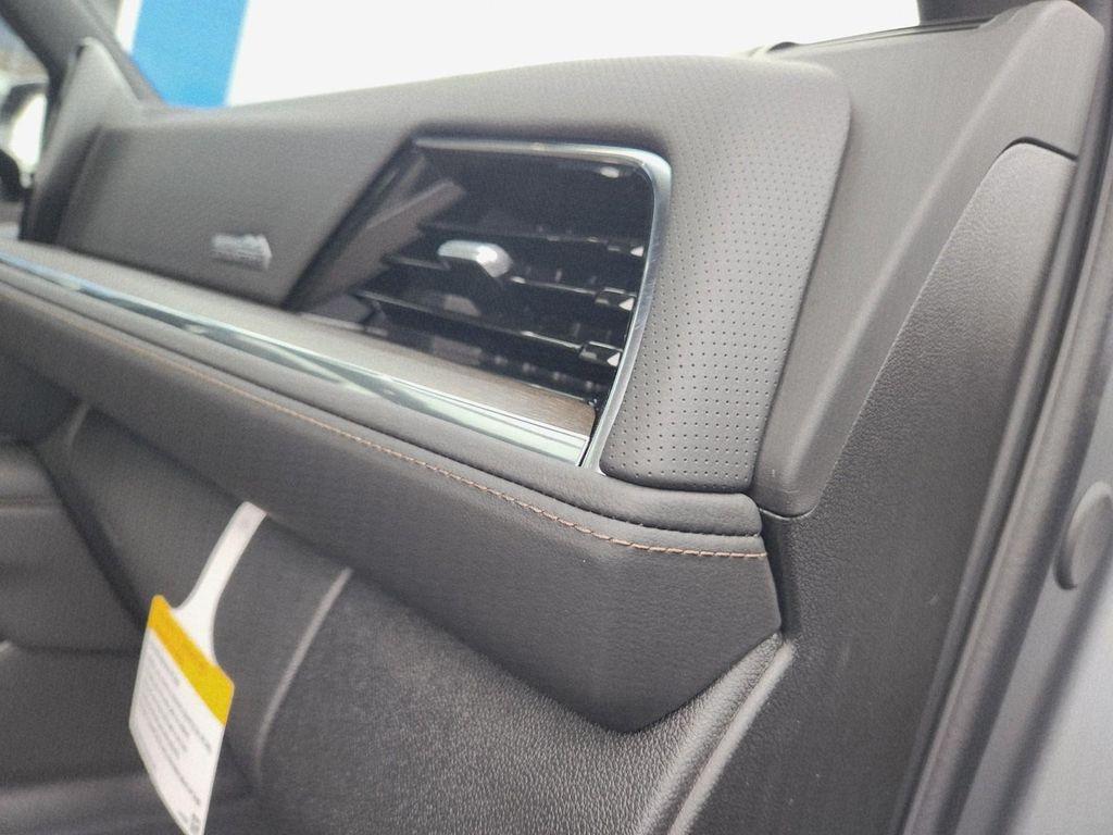 new 2025 Chevrolet Suburban car, priced at $93,320