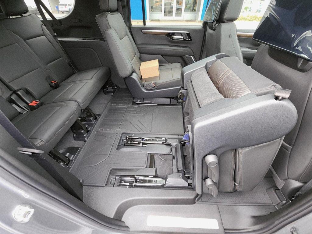 new 2025 Chevrolet Suburban car, priced at $93,320