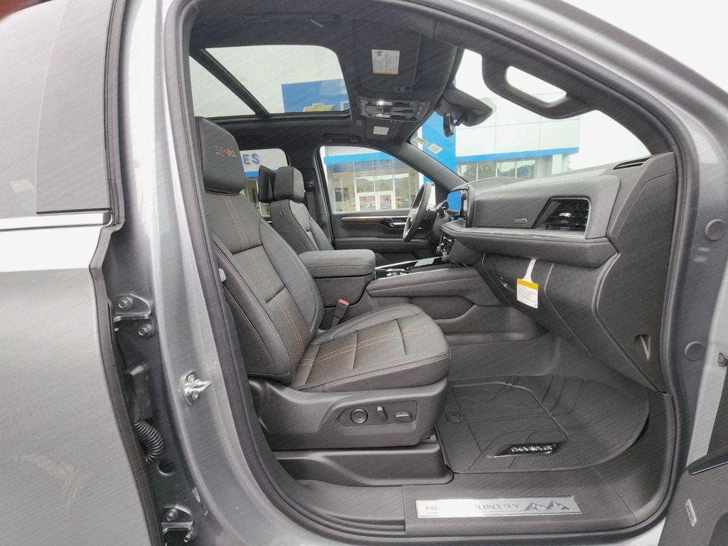 new 2025 Chevrolet Suburban car, priced at $93,320