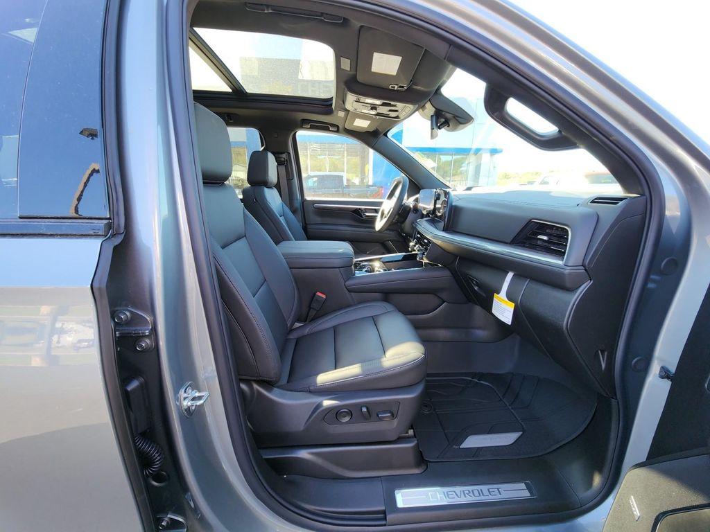 new 2025 Chevrolet Tahoe car, priced at $72,850