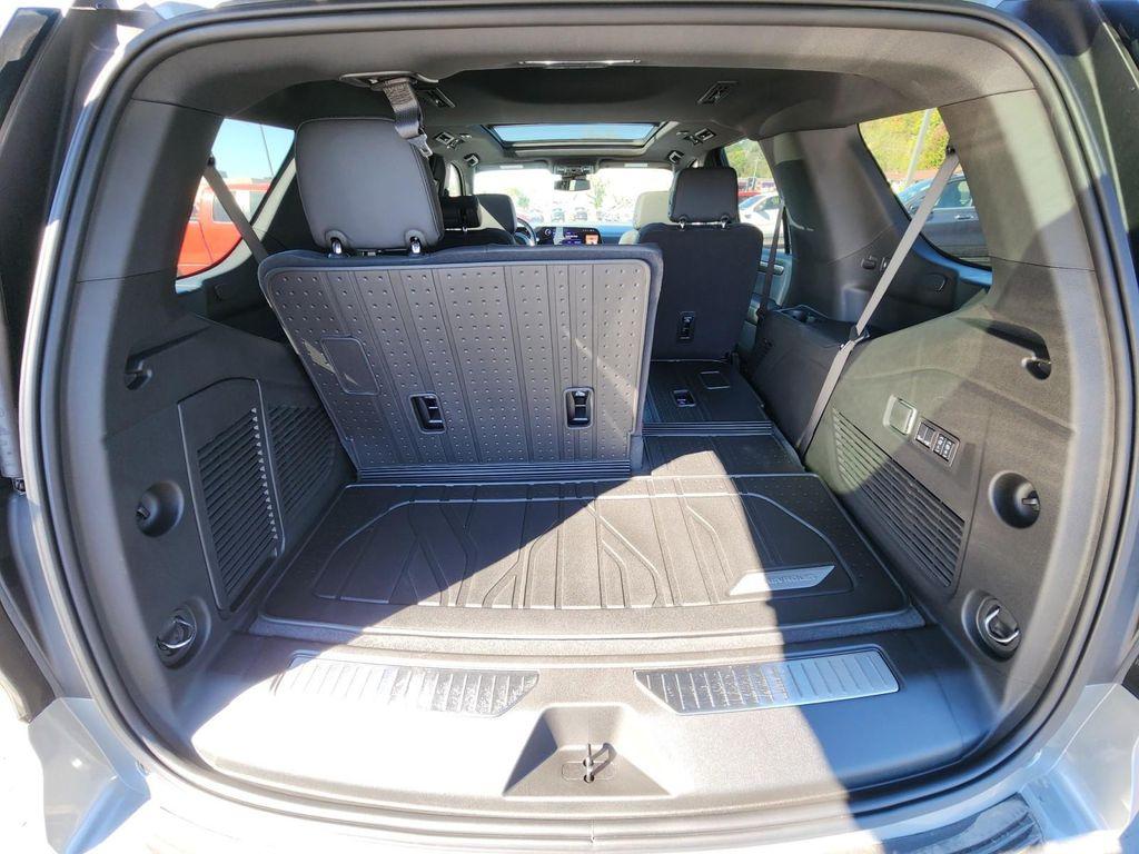 new 2025 Chevrolet Tahoe car, priced at $72,850
