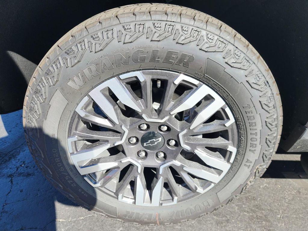 new 2025 Chevrolet Tahoe car, priced at $72,850