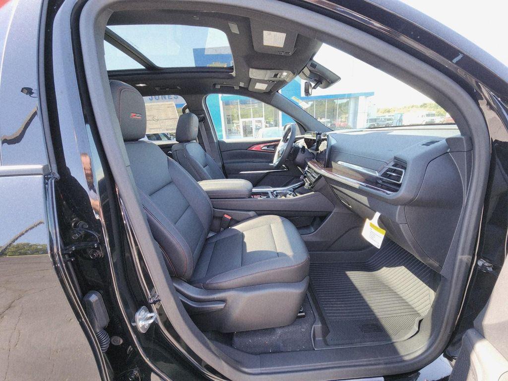 new 2026 Chevrolet Traverse car, priced at $53,945