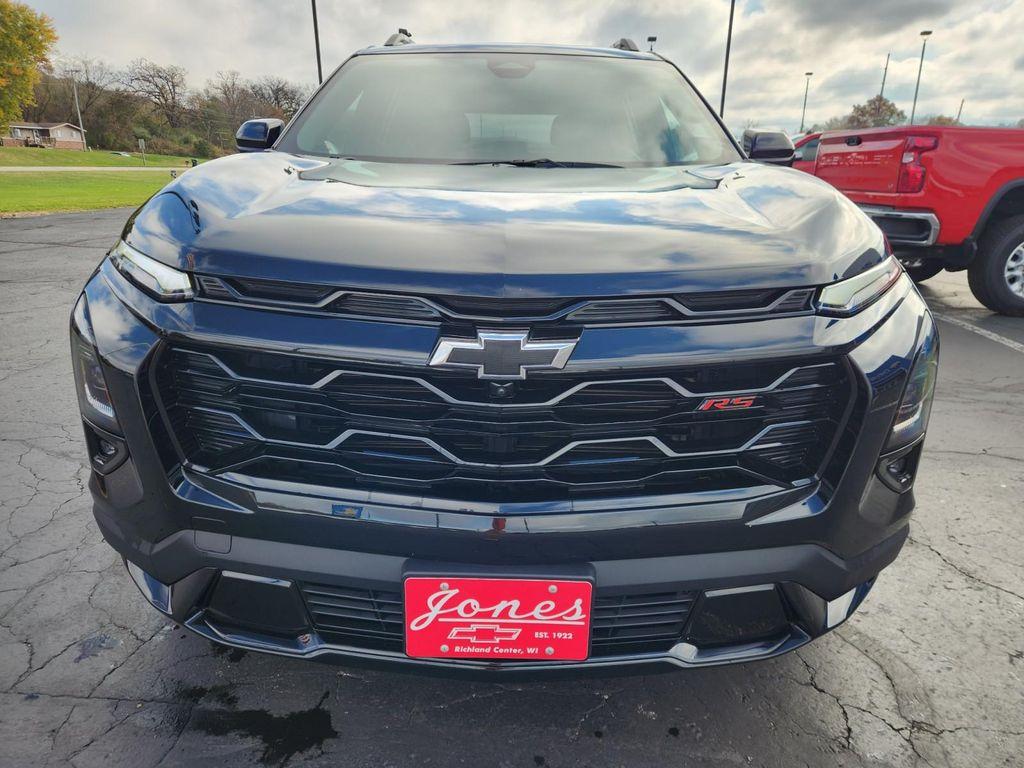 used 2025 Chevrolet Equinox car, priced at $33,987