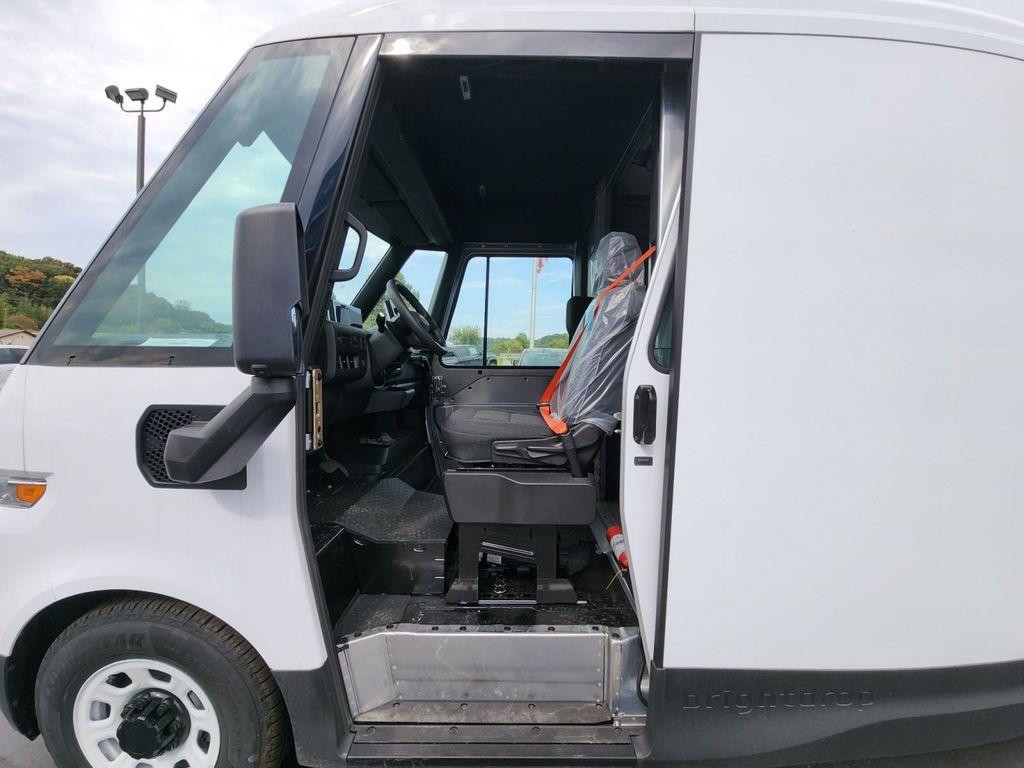 new 2025 Chevrolet BrightDrop 400 car, priced at $91,735