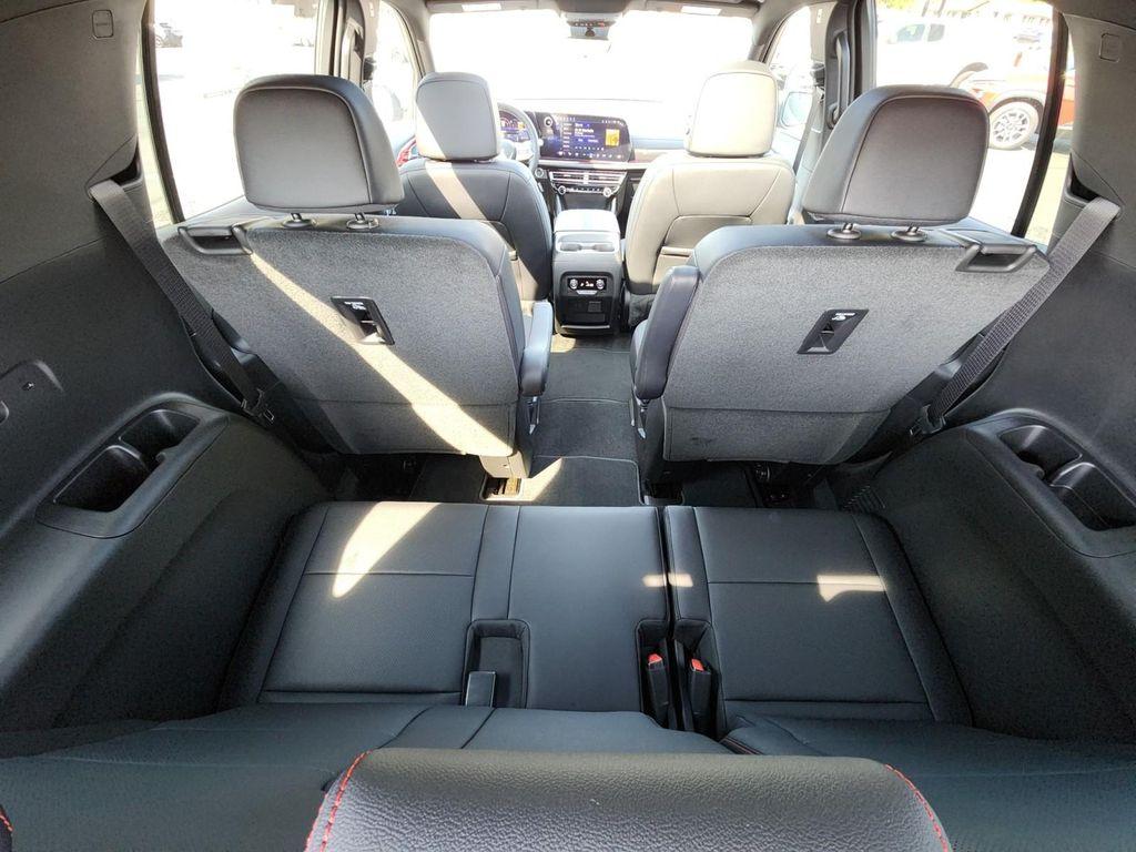 new 2026 Chevrolet Traverse car, priced at $52,257