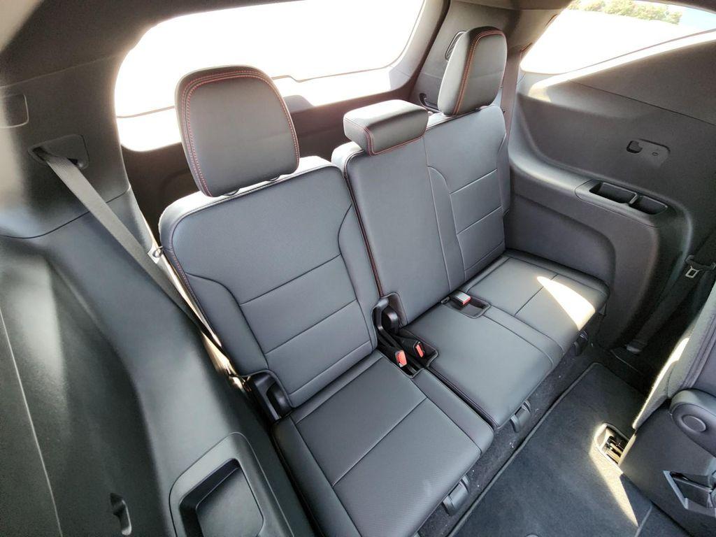 new 2026 Chevrolet Traverse car, priced at $52,257