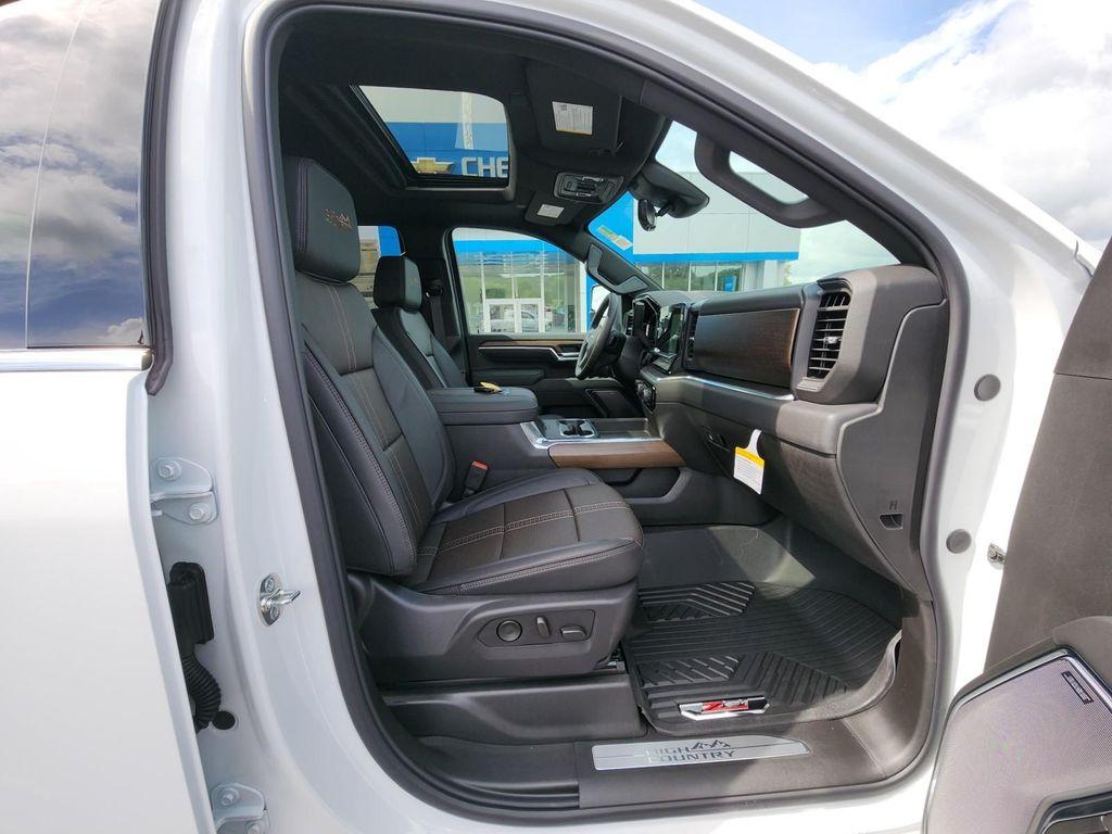 new 2025 Chevrolet Silverado 2500 car, priced at $82,896