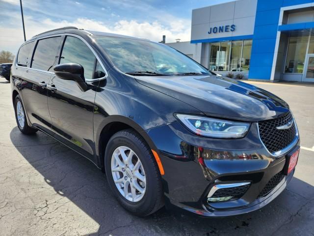 used 2022 Chrysler Pacifica car, priced at $24,987