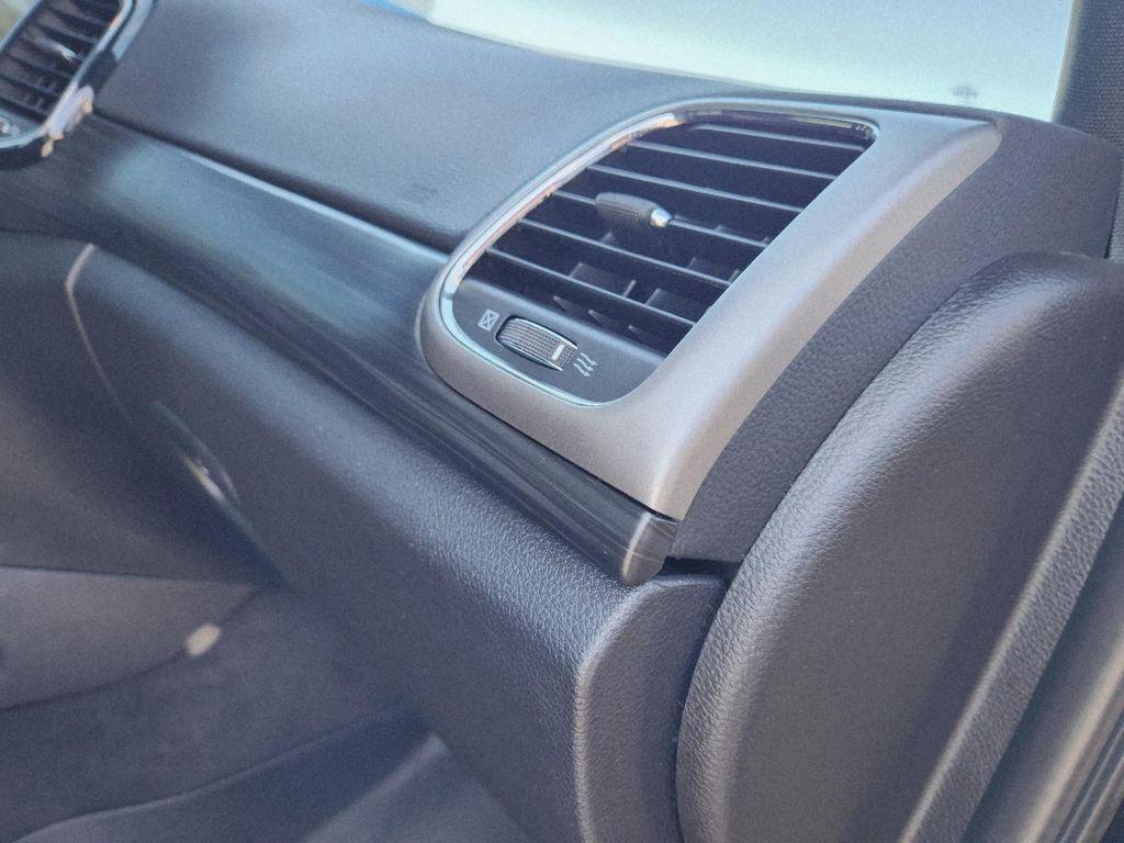 used 2022 Jeep Grand Cherokee car, priced at $27,987