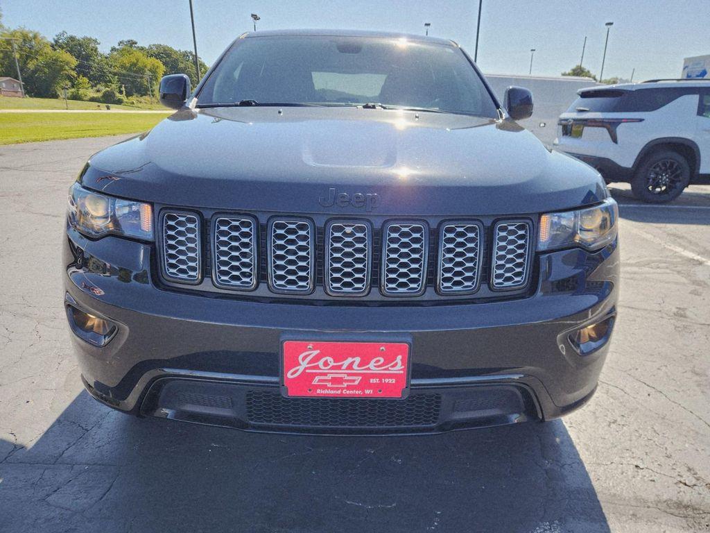 used 2022 Jeep Grand Cherokee car, priced at $27,987