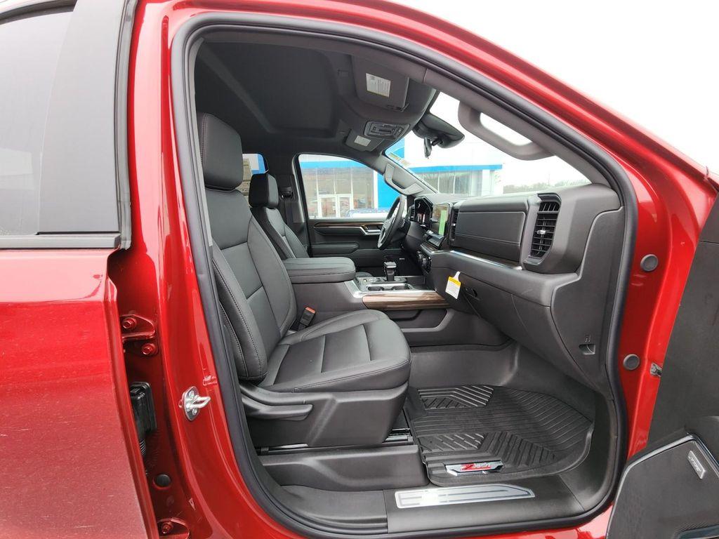 new 2025 Chevrolet Silverado 1500 car, priced at $66,002