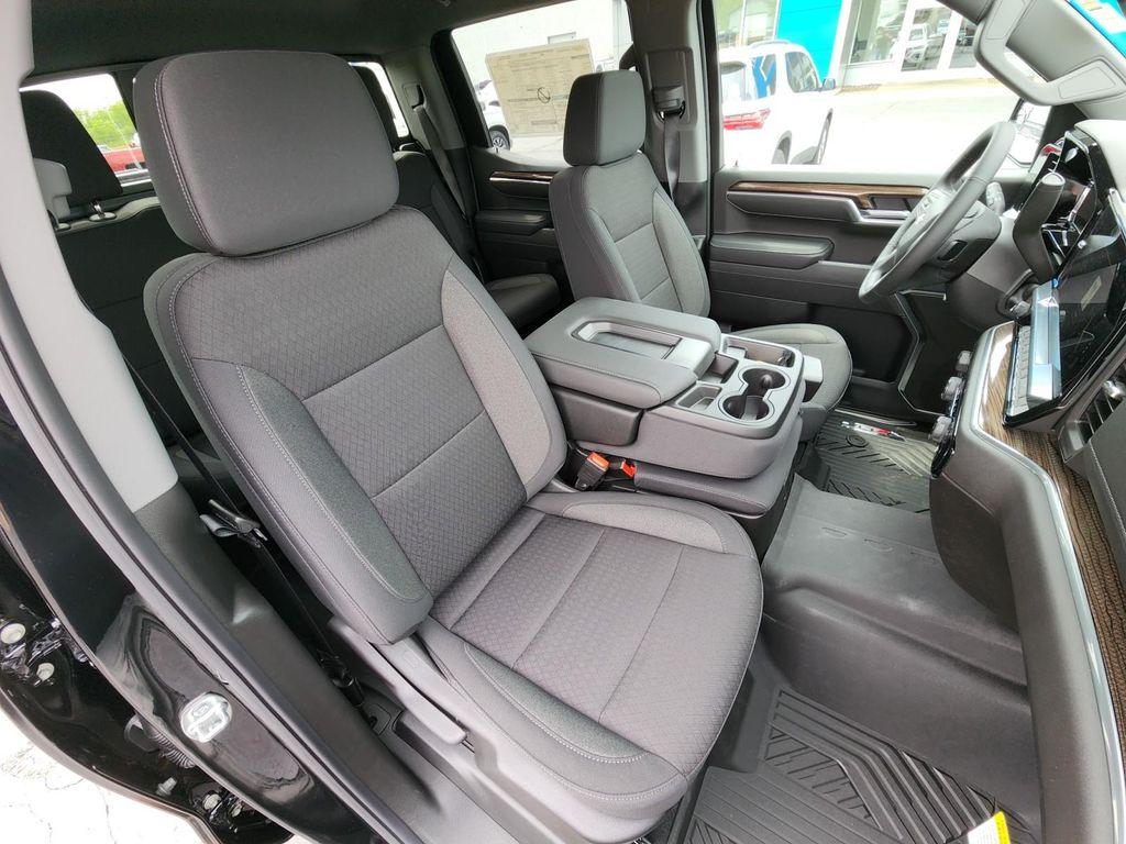 new 2025 Chevrolet Silverado 1500 car, priced at $57,798