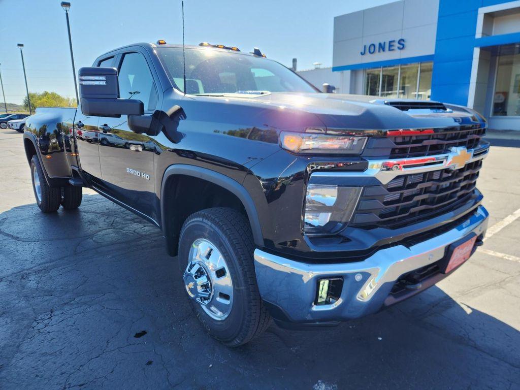 new 2026 Chevrolet Silverado 3500 car, priced at $78,435