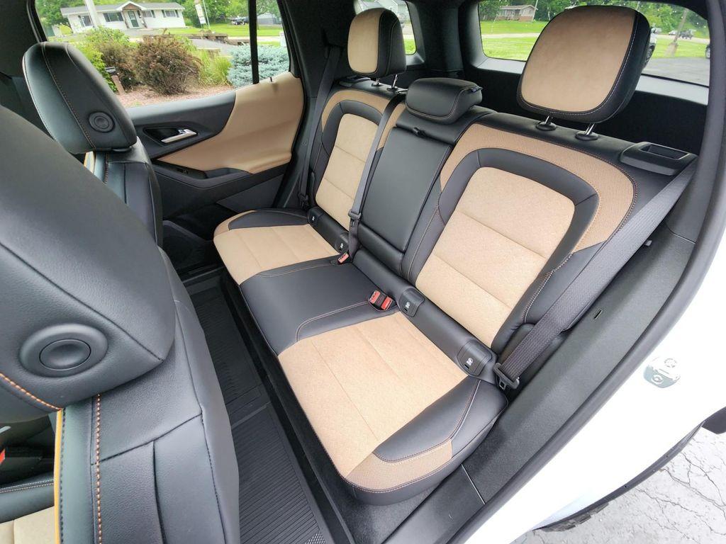 new 2026 Chevrolet Equinox car, priced at $38,419