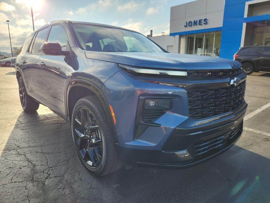 used 2025 Chevrolet Traverse car, priced at $53,987