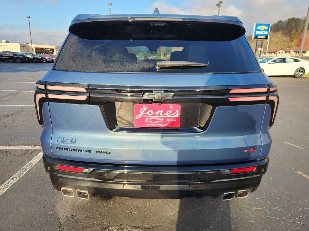 used 2025 Chevrolet Traverse car, priced at $53,987