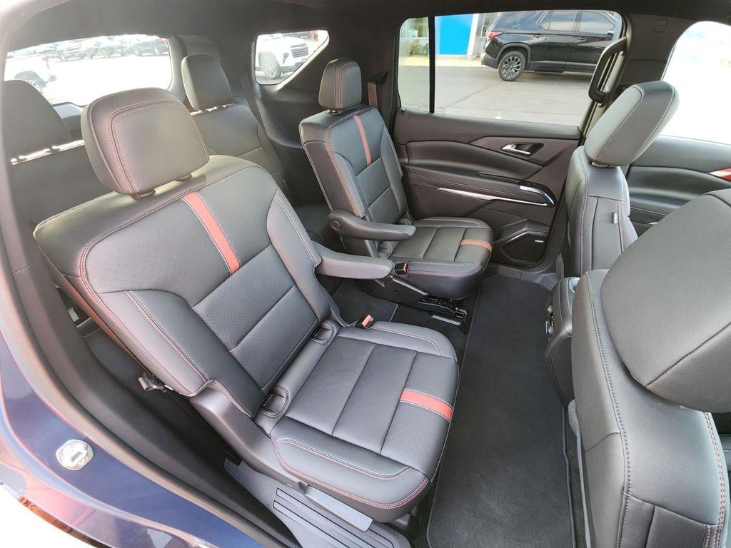 used 2025 Chevrolet Traverse car, priced at $53,987