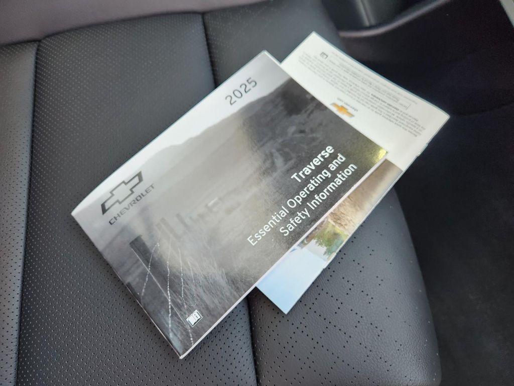 used 2025 Chevrolet Traverse car, priced at $53,987