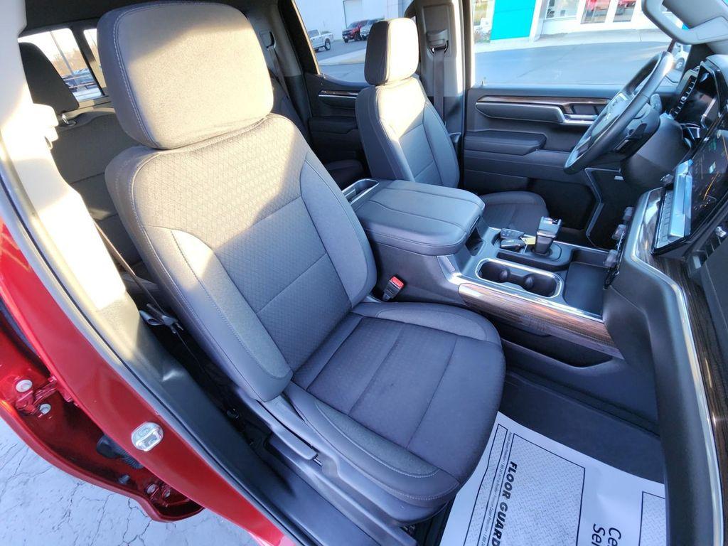 used 2025 Chevrolet Silverado 1500 car, priced at $50,987