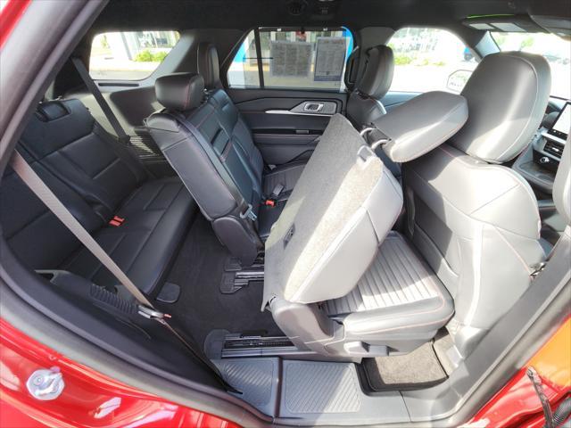 used 2025 Ford Explorer car, priced at $45,987