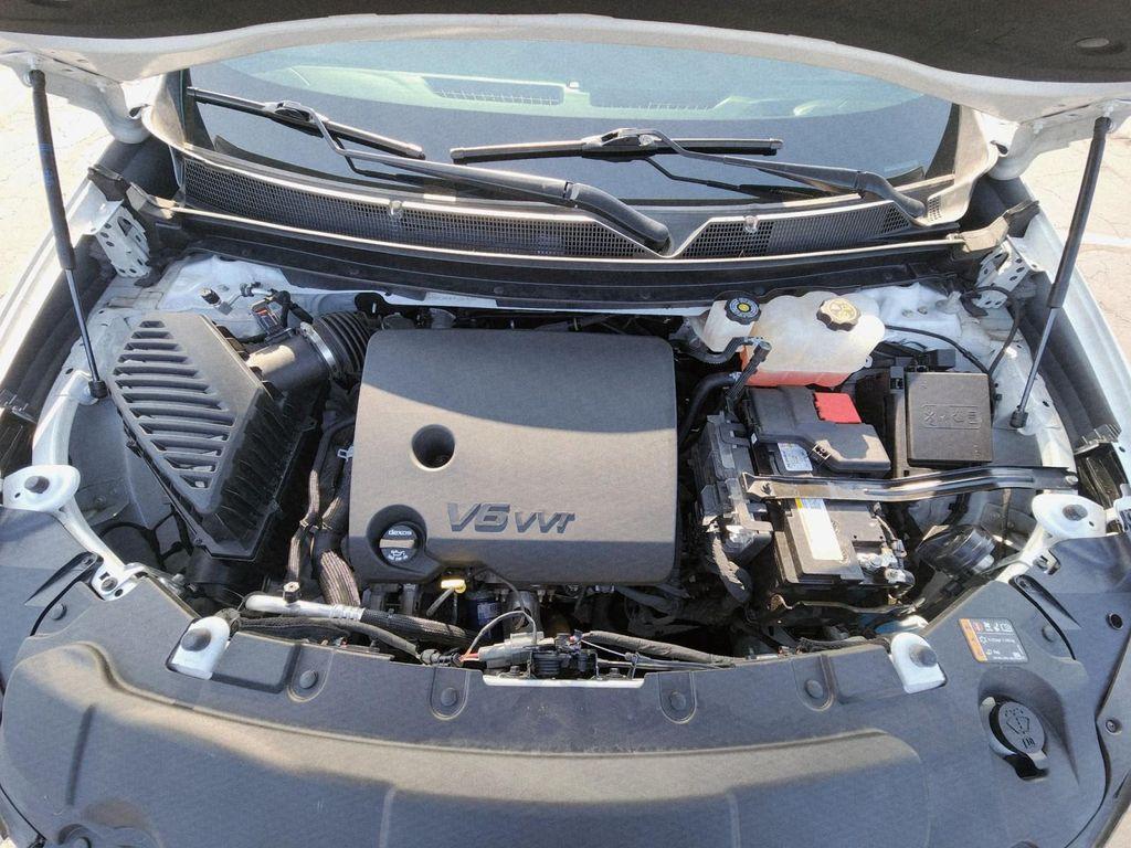 used 2023 Chevrolet Traverse car, priced at $40,987