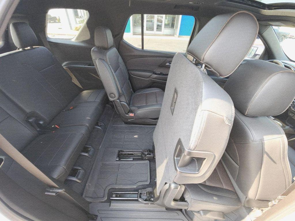 used 2023 Chevrolet Traverse car, priced at $40,987