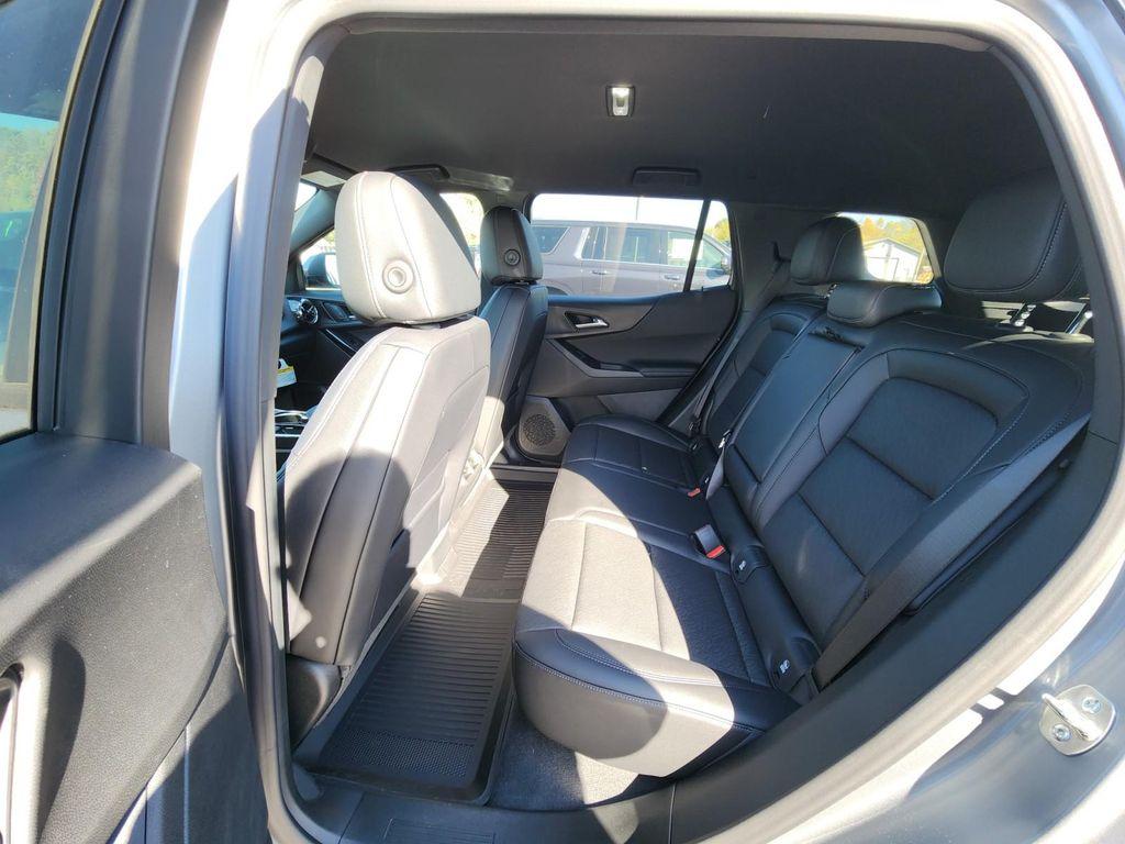 new 2026 Chevrolet Equinox car, priced at $34,668