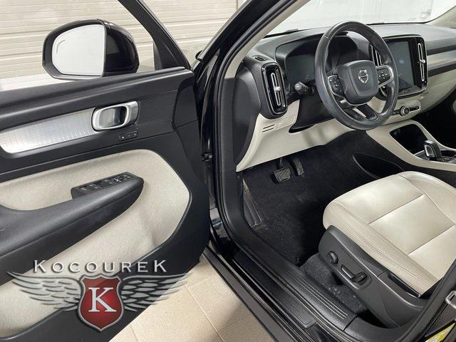 used 2020 Volvo XC40 car, priced at $18,995