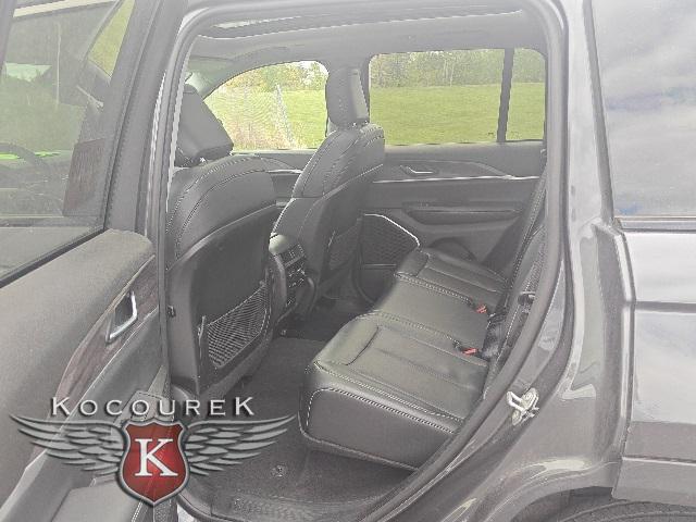 used 2022 Jeep Grand Cherokee car, priced at $31,870